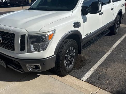 Used 2017 Nissan Titan PRO-4X w/ Pro-4x Convenience Package AWD/4WD image 1