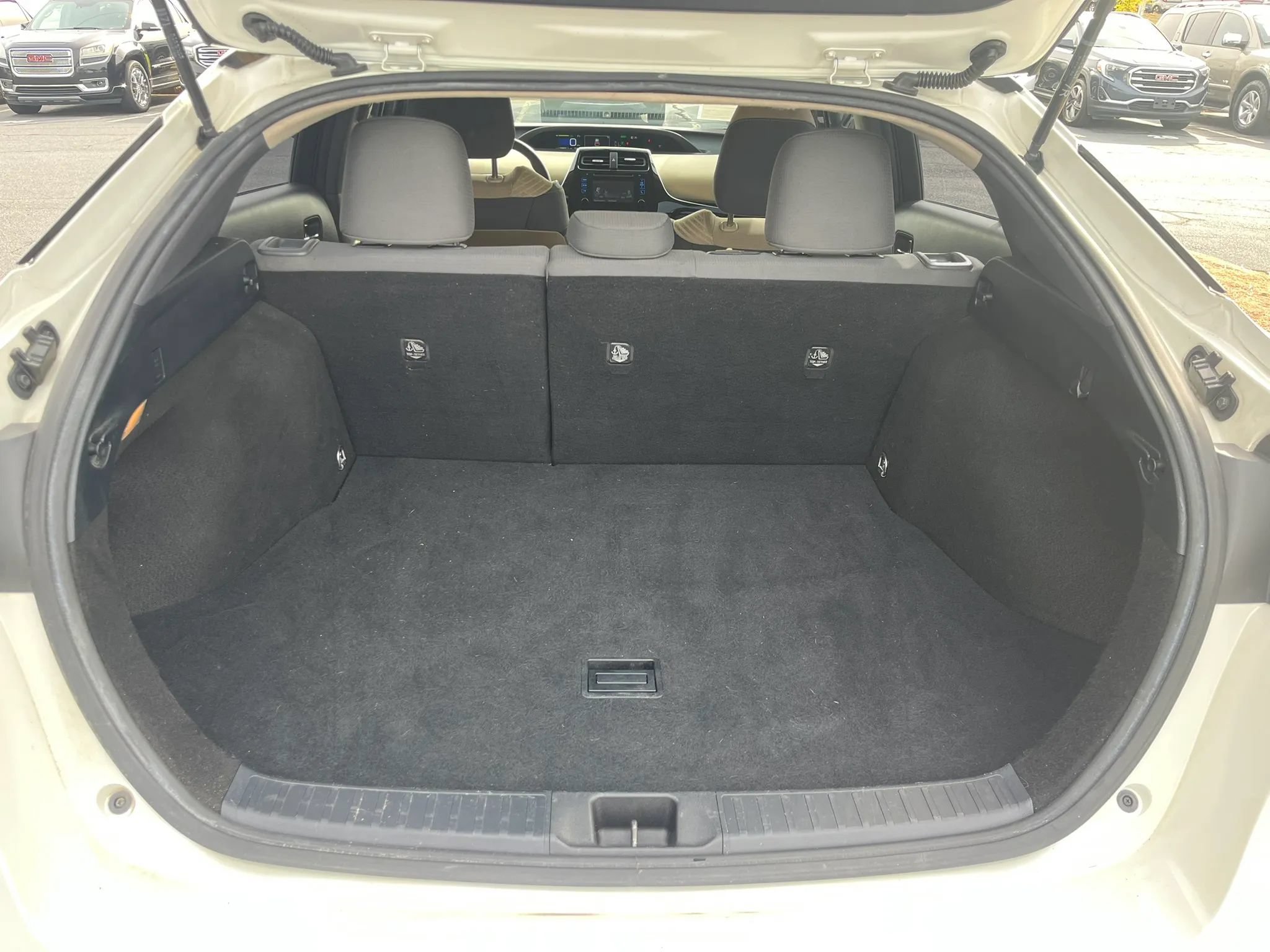 Used 2016 Toyota Prius Two FWD image 16
