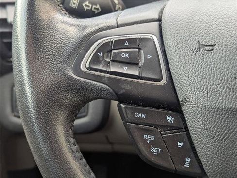 Used 2019 Ford Escape Titanium image 11