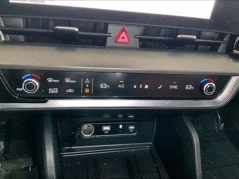Used 2024 Kia Sportage SX image 31