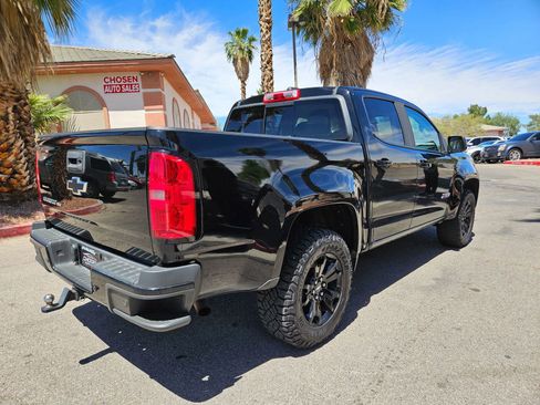 Used 2019 Chevrolet Colorado Z71 w/ Z71 Midnight Edition AWD/4WD image 7