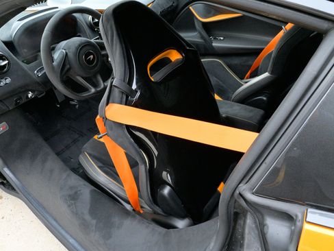 Used 2020 McLaren 720S Performance image 21