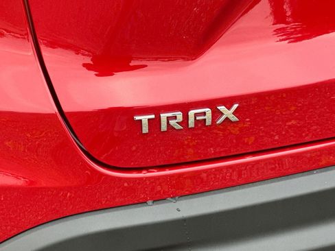 New 2026 Chevrolet Trax LT image 25