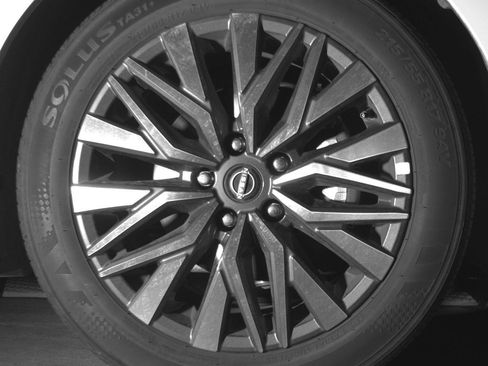 Used 2025 Nissan Altima 2.5 SV image 12