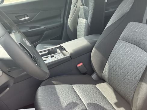 New 2026 Nissan Sentra SV w/ SV Convenience Package FWD image 13