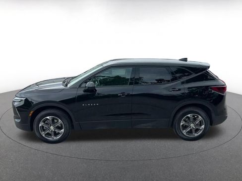 Used 2026 Chevrolet Blazer LT FWD image 7