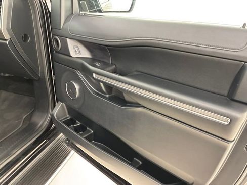 Used 2021 Ford Expedition XLT AWD/4WD image 15