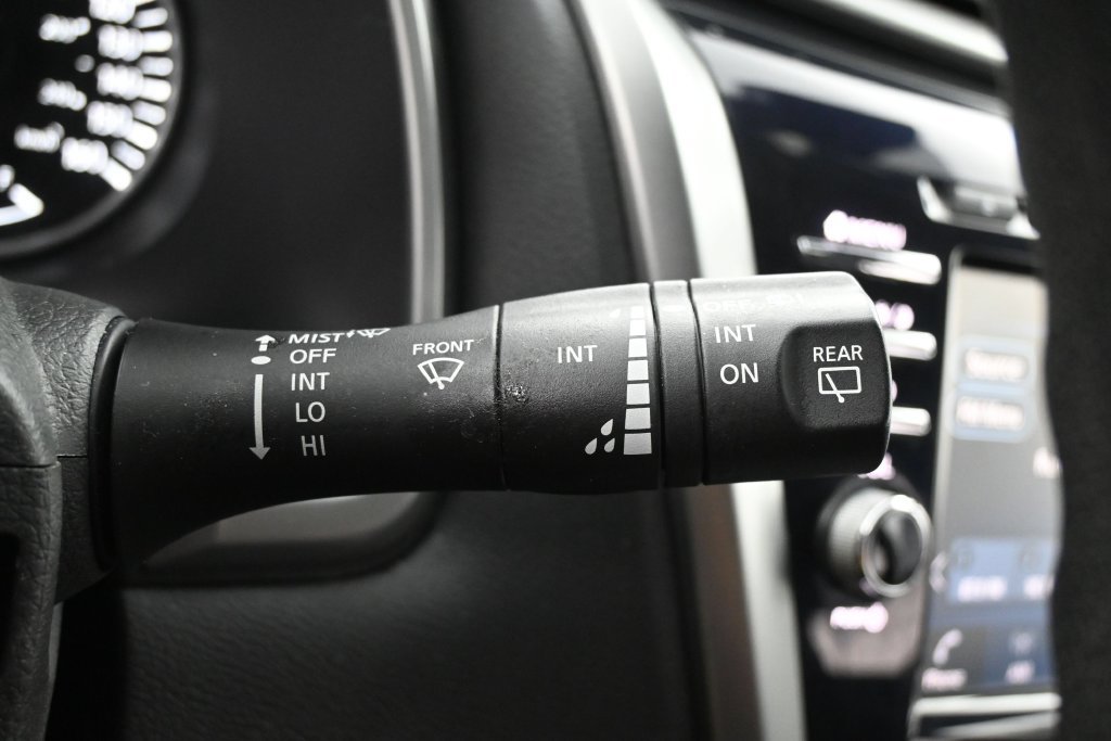 Used 2023 Nissan Murano S AWD/4WD image 34