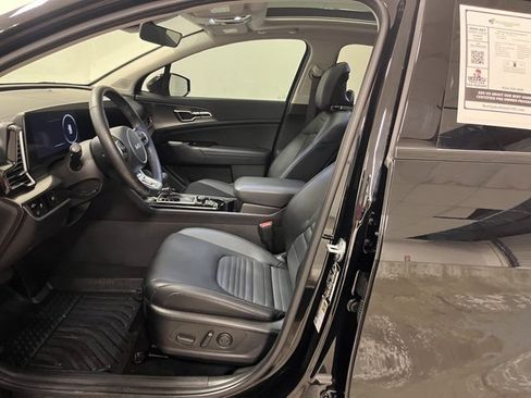 Used 2024 Kia Sportage SX image 18