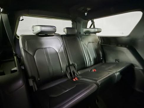 Used 2021 Ford Expedition Max Limited RWD image 28