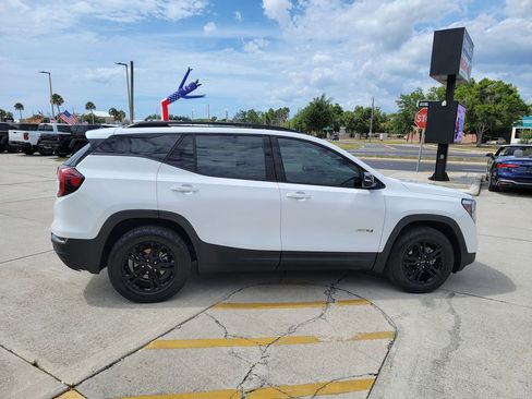 Used 2022 GMC Terrain AT4 w/ Infotainment Package II image 6