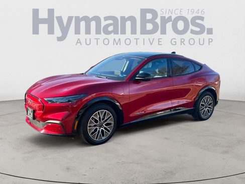 Used 2024 Ford Mustang Mach-E Premium image 8