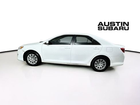 Used 2012 Toyota Camry LE FWD image 4