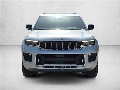 Used 2023 Jeep Grand Cherokee L Overland AWD/4WD image 2