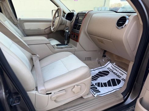 Used 2008 Ford Explorer Eddie Bauer image 13