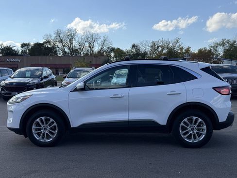 Used 2021 Ford Escape SE image 8