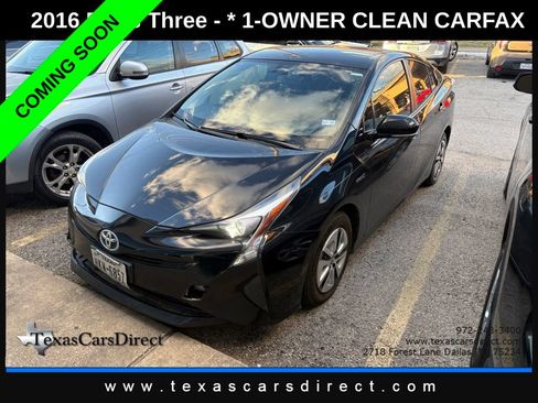 Used 2016 Toyota Prius Three image 1