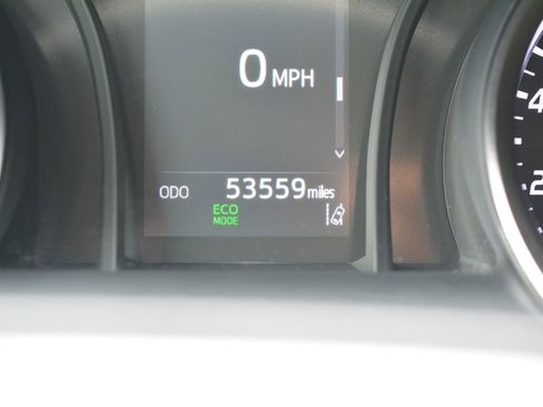 Used 2023 Toyota Camry SE FWD image 13