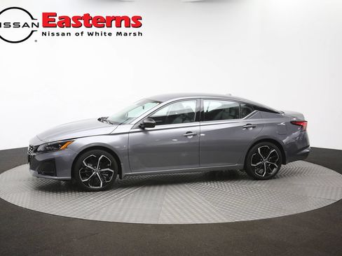 Used 2024 Nissan Altima 2.5 SR FWD image 52