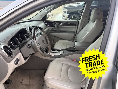 Used 2017 Buick Enclave Leather image 9