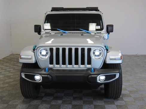 Used 2022 Jeep Wrangler Unlimited Sahara w/ Cold Weather Group AWD/4WD image 2