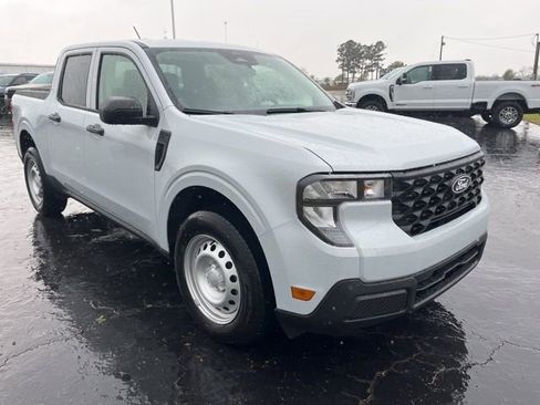 New 2026 Ford Maverick XL image 3