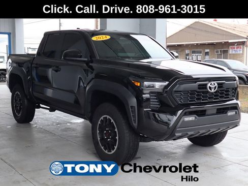Used 2024 Toyota Tacoma TRD Sport AWD/4WD image 7