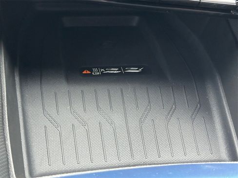 New 2026 Chevrolet Equinox EV LT image 28