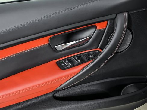 Used 2018 BMW M3 RWD image 13