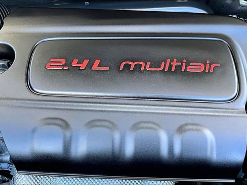 Used 2018 Jeep Renegade Limited w/ UConnect 8.4 Nav Group image 31