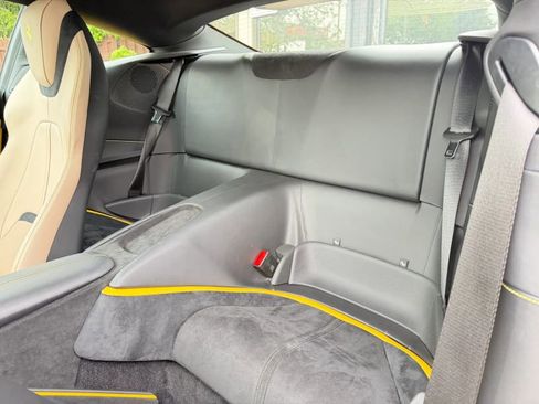 Used 2022 Ferrari Roma RWD image 13