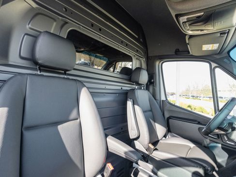 New 2026 Mercedes-Benz Sprinter 2500 image 37