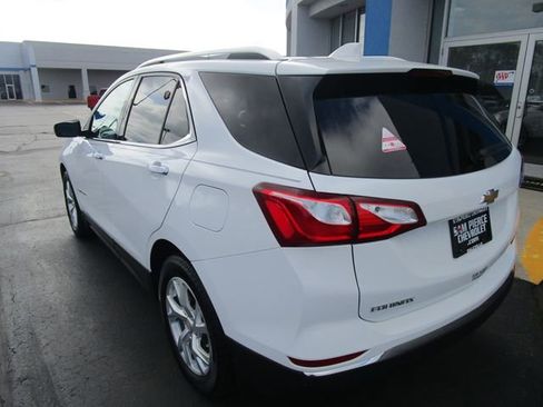 Used 2021 Chevrolet Equinox Premier FWD image 3
