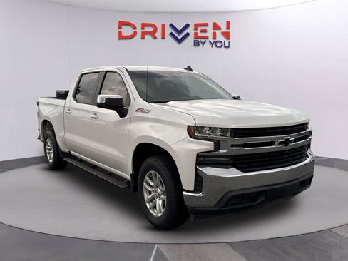 Used 2019 Chevrolet Silverado 1500 LT w/ All-Star Edition AWD/4WD image 2