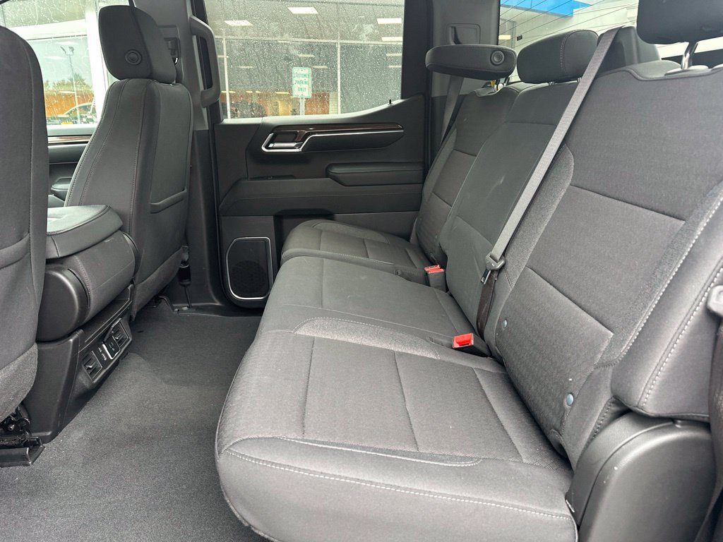 Used 2024 Chevrolet Silverado 1500 LT AWD/4WD image 12