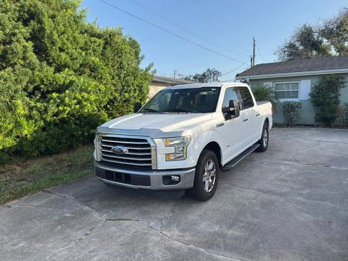 Used 2015 Ford F150 XLT w/ Equipment Group 302A Luxury RWD image 2