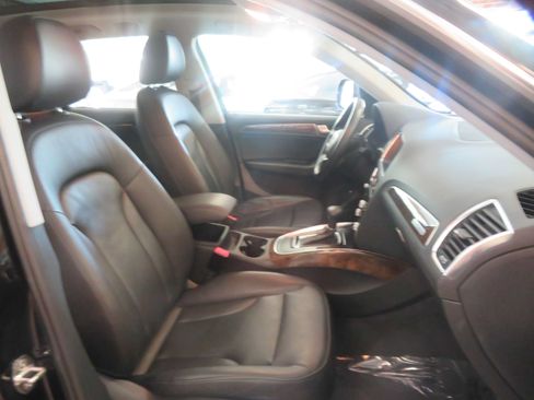 Used 2016 Audi Q5 2.0T Premium AWD/4WD image 25