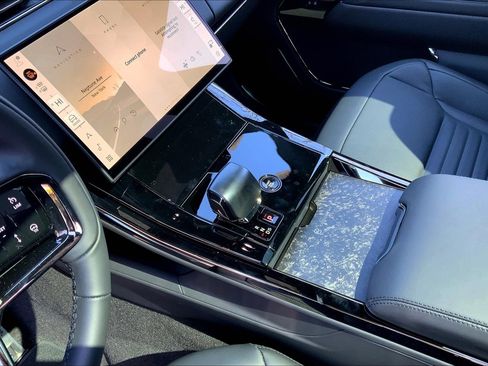 New 2025 Land Rover Range Rover Sport SV Edition Two image 7