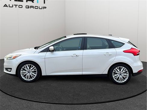 Used 2015 Ford Focus Titanium image 5