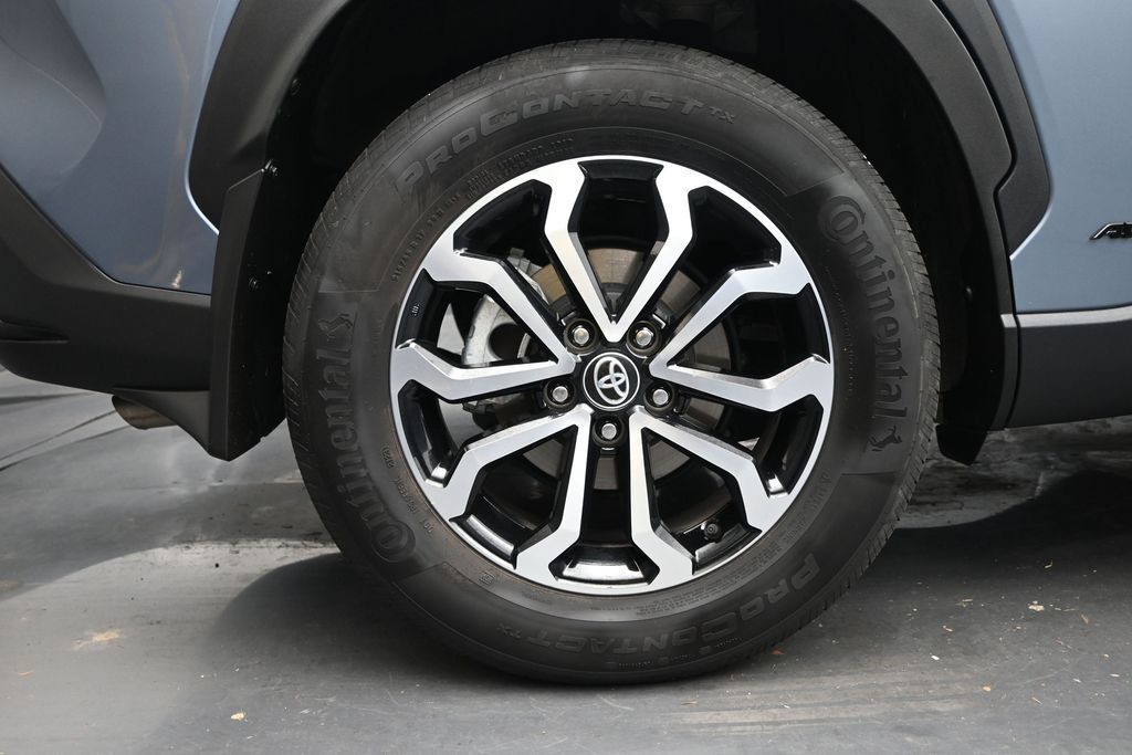 Used 2023 Toyota Corolla Cross AWD Hybrid image 13