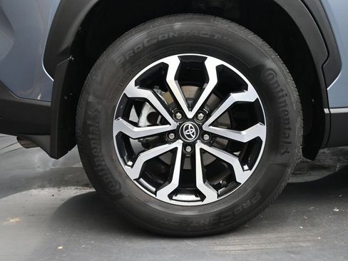 Used 2023 Toyota Corolla Cross AWD Hybrid image 13