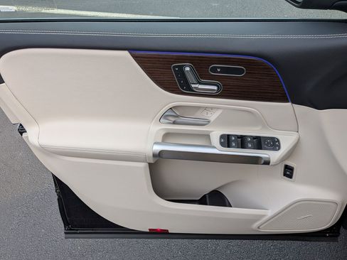 New 2026 Mercedes-Benz GLB 250 250 image 14