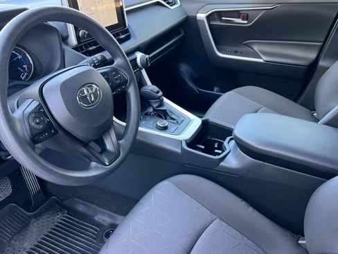 Certified 2025 Toyota RAV4 XLE AWD/4WD image 12