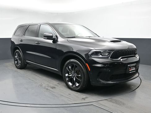 Used 2022 Dodge Durango R/T w/ Blacktop Package image 2