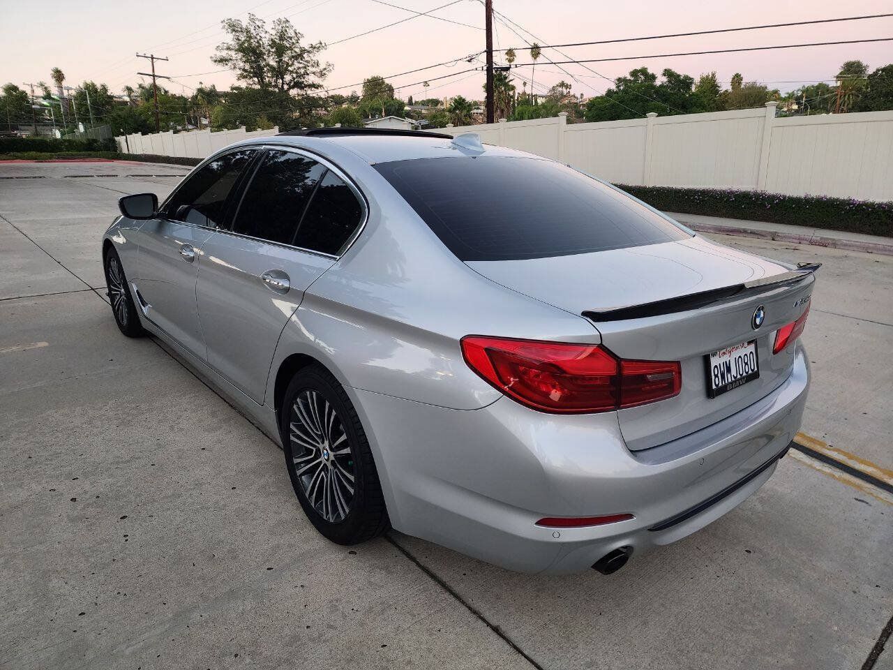 Used 2018 BMW 530i RWD image 10