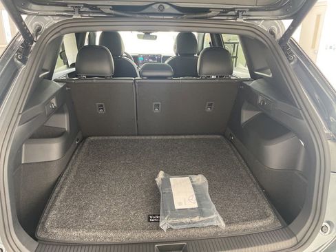 New 2026 Volkswagen Tiguan SE R-Line AWD/4WD image 29