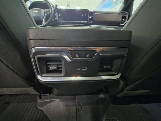 Used 2025 Chevrolet Silverado 2500 High Country w/ High Country Premium Package AWD/4WD image 11