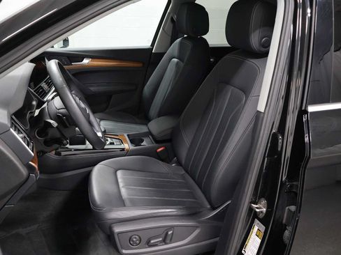 Used 2023 Audi Q5 2.0T Premium Plus w/ Premium Plus Package AWD/4WD image 5