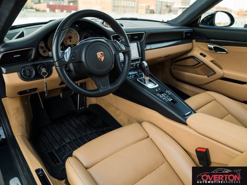 Used 2014 Porsche 911 Turbo S image 11