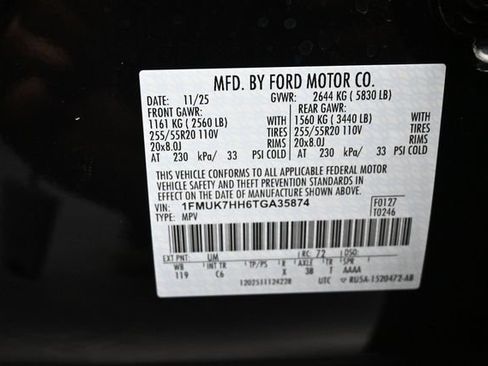Used 2026 Ford Explorer Platinum RWD image 17